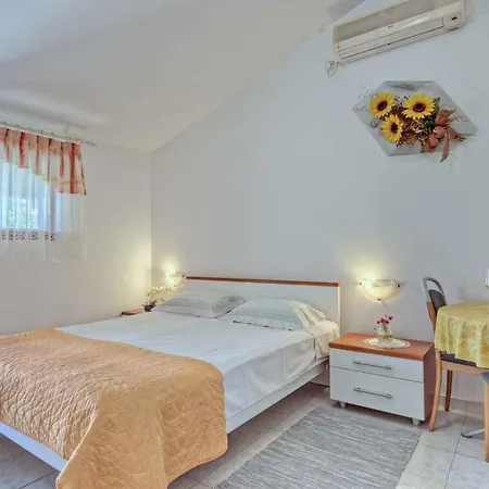 Apartment In Banjole/istrien 34757